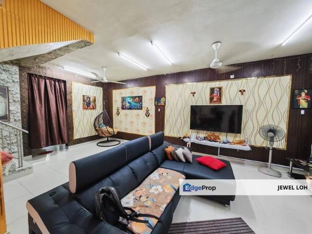 House for sale in Ulu Tiram, Johor