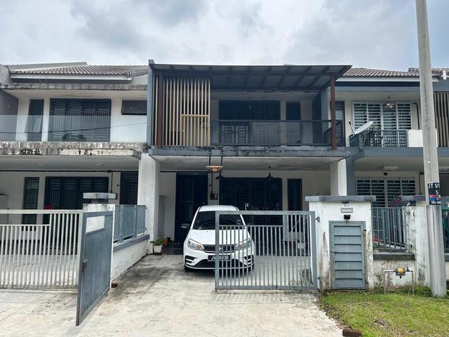 Terraced House for sale in Ulu Tiram, Johor