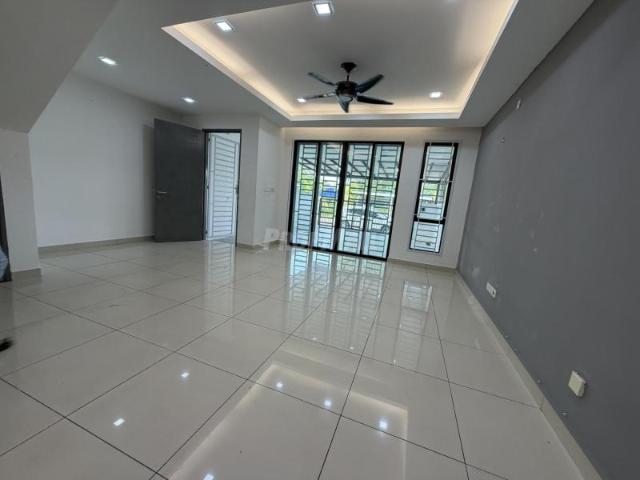Apartment for rent in Ulu Tiram, Johor Bahru