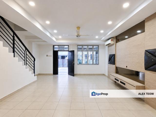 House for sale in Ulu Tiram, Johor