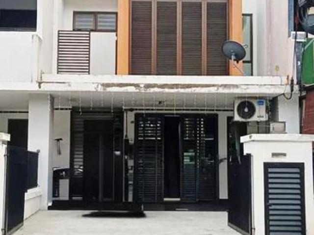 Terraced House for sale in Ulu Tiram, Johor