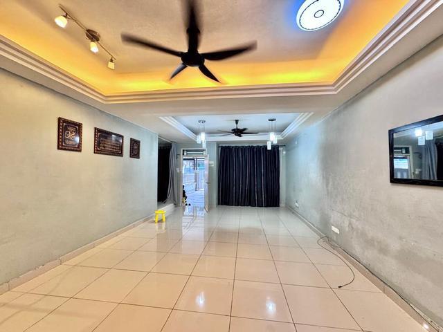 Terraced House for sale in Ulu Tiram, Johor