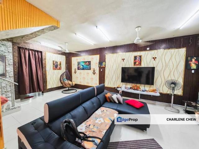 House for sale in Ulu Tiram, Johor