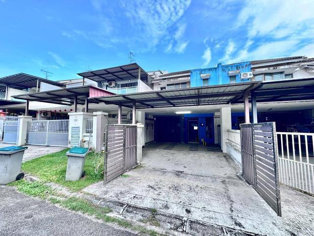 Terraced House for sale in Ulu Tiram, Johor