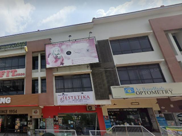 Shop for rent in Kajang, Langat