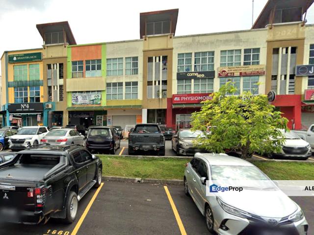 Shop for rent in Kajang, Langat