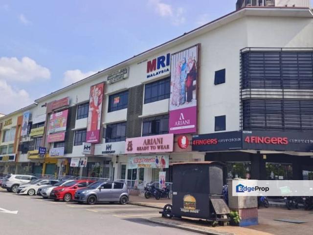 Shop for rent in Kajang, Langat