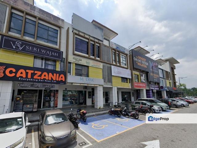 Shop for sale in Kajang, Langat