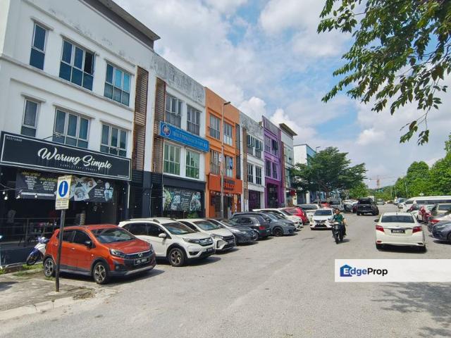 Shop for sale in Kajang, Langat