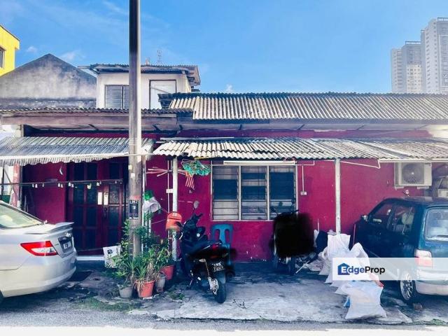 House for sale in Country Heights Damansara, Kuala Lumpur