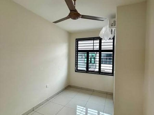 House for rent in Taman Ungku, Johor Bahru