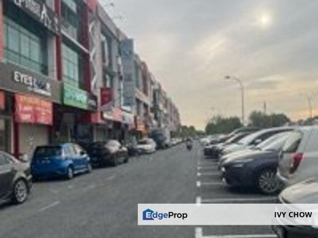 Shop for rent in Bukit Ledang, Johor