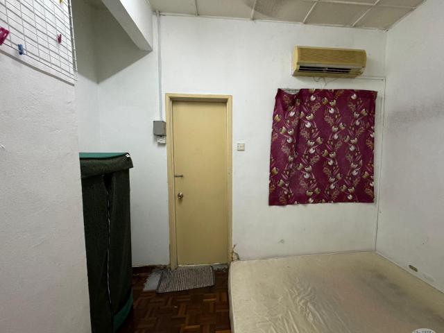 Room for rent in Petaling, Damansara Damai
