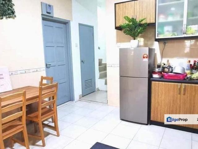 House for sale in Petaling, Damansara Damai