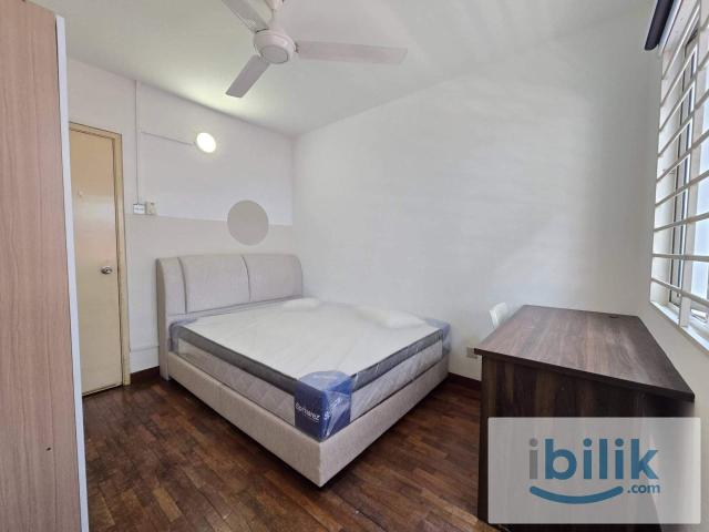 Room for rent in Petaling, Damansara Damai
