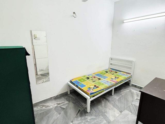 Room for rent in Petaling, Damansara Damai