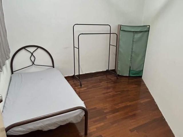Room for rent in Petaling, Damansara Damai