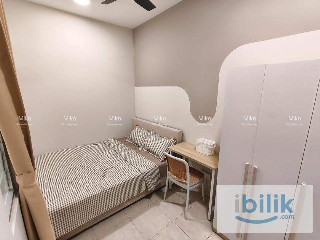 Room for rent in PJU 6, Petaling Jaya