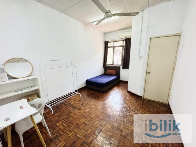 Room for rent in Petaling, Damansara Damai