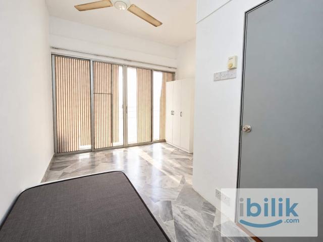 Room for rent in PJU 6, Petaling Jaya
