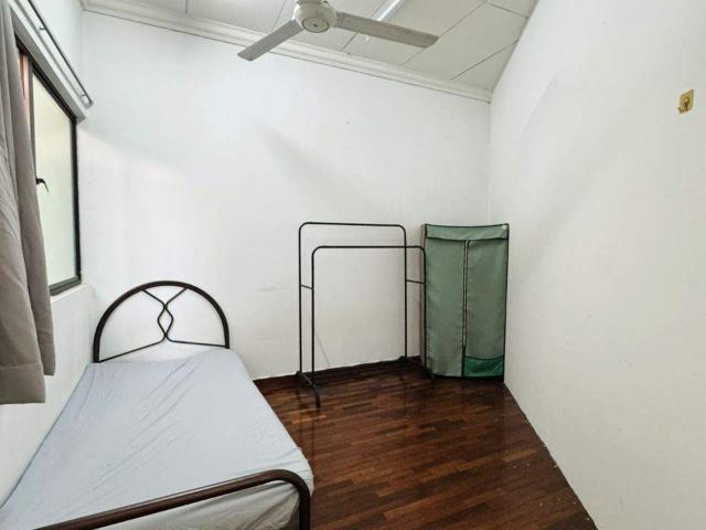 Room for rent in Petaling, Damansara Damai
