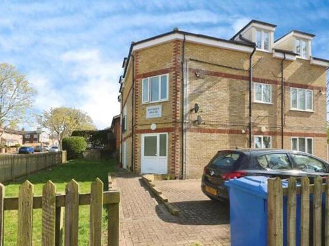 House for rent in Poplars, Shephall