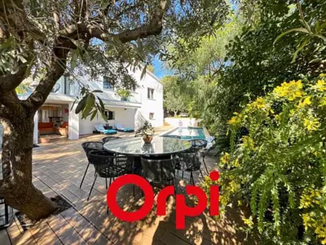 Maison vente à Arrondissement de Toulon, Bandol