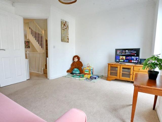 Townhouse for rent in Higher Broughton, Salford