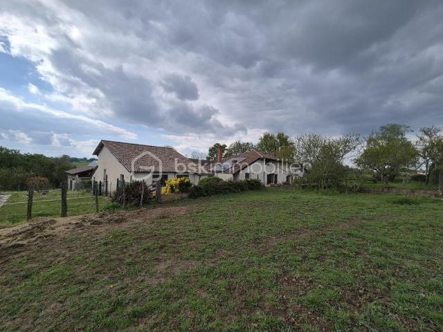 Ferme vente à Bourg-en-Bresse, Baneins