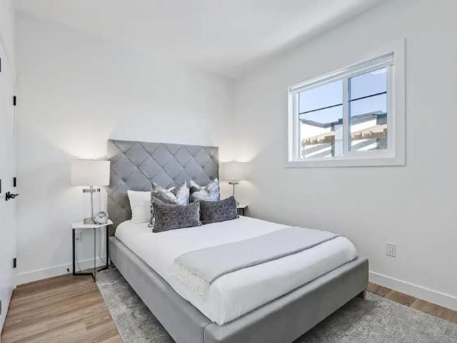Townhouse for rent in Banff Trail, Calgary