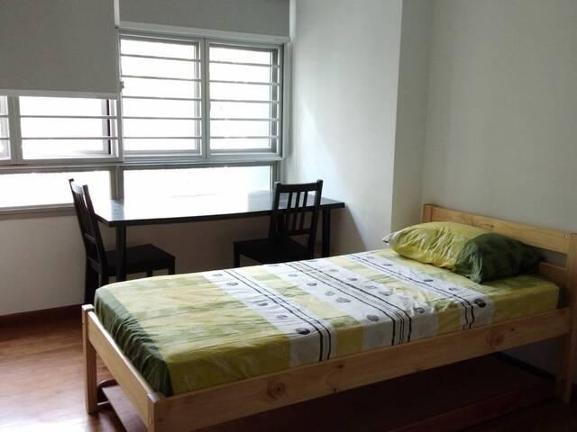 Room for rent