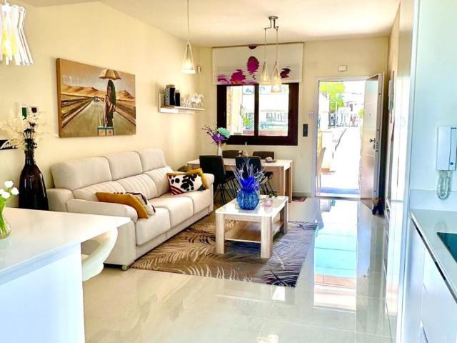 Bungalow en alquiler en Torrevieja, Alicante