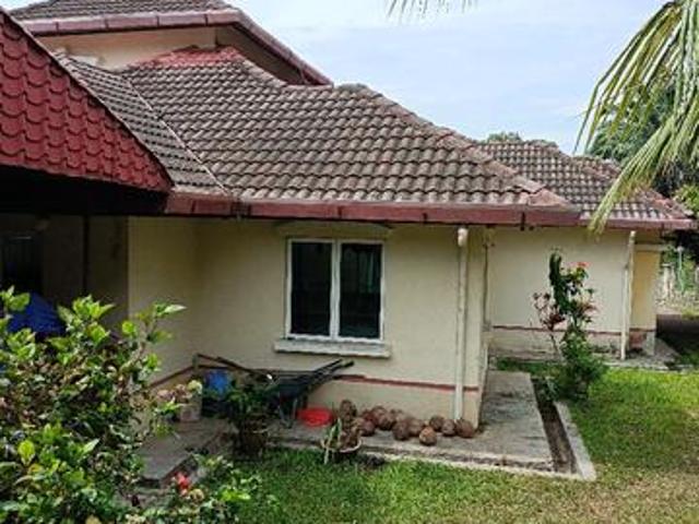 Bungalow for sale in Nilai, Seremban