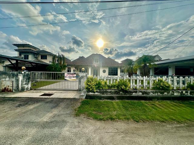 Bungalow for sale in Perak
