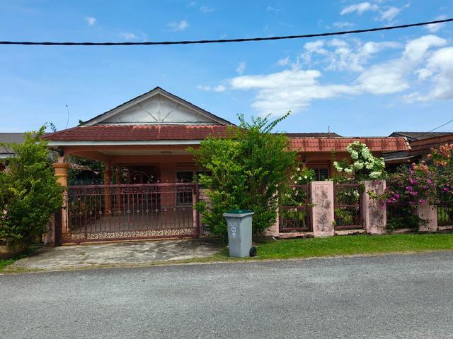 Bungalow for sale in Sendayan Village, Negeri Sembilan