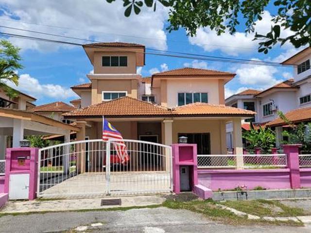 Bungalow for sale in Perak