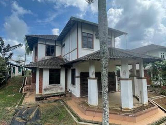 Bungalow for sale in Kuantan, Pahang