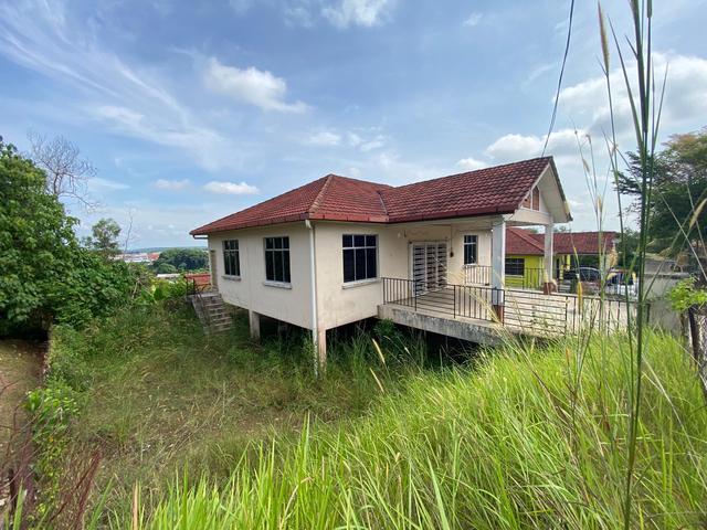 Bungalow for sale in Mentakab, Pahang