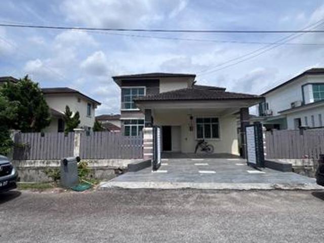 Bungalow for sale in Krubong, Malaka