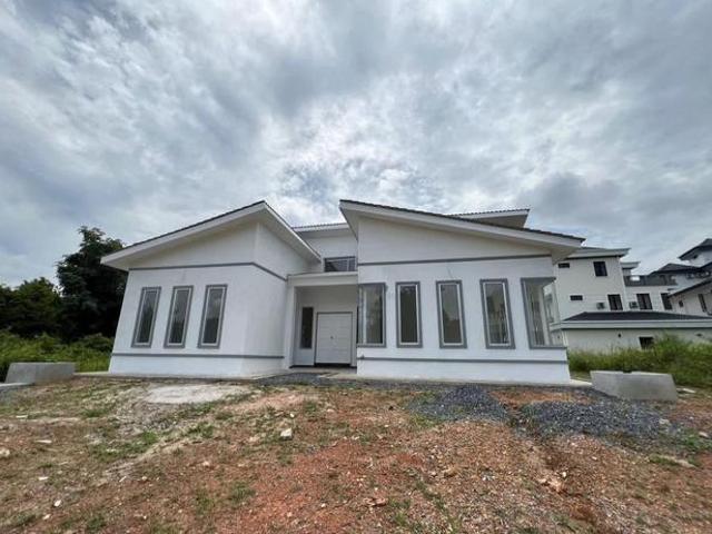 Bungalow for sale in Jitra, Kedah
