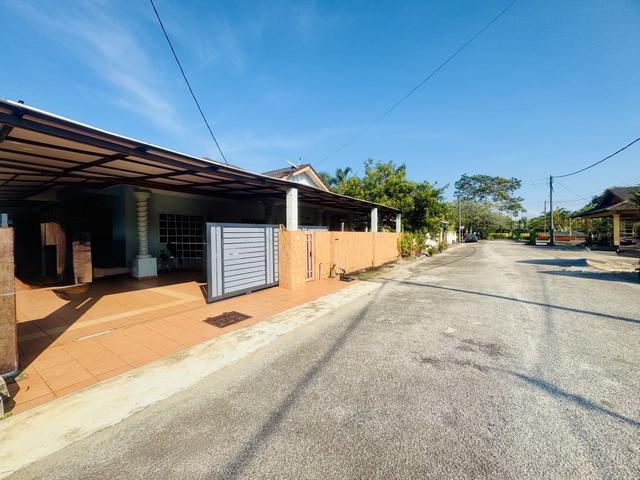 Bungalow for sale in Kuantan, Pahang