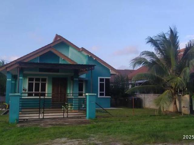 Bungalow for sale in Melor