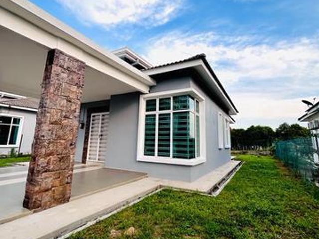 Bungalow for sale in Durian Tunggal, Malaka