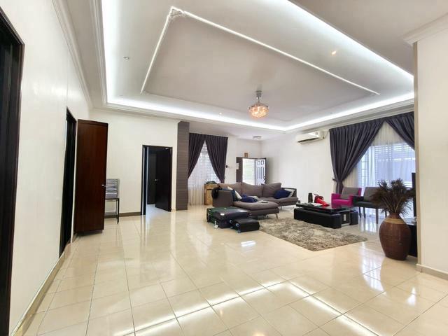Bungalow for sale in Kluang, Johor