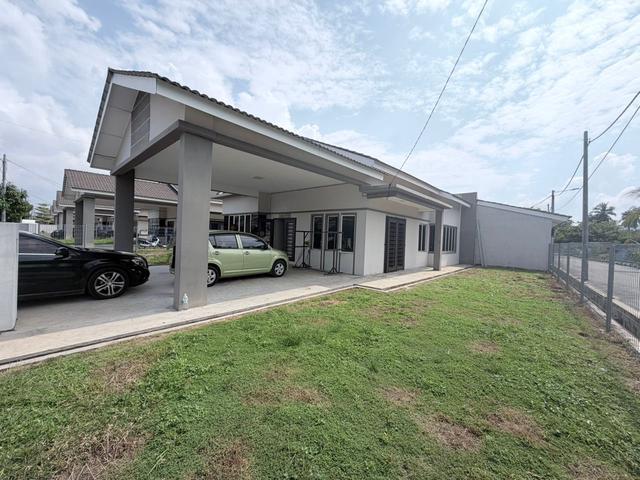 Bungalow for sale in Balok, Pahang