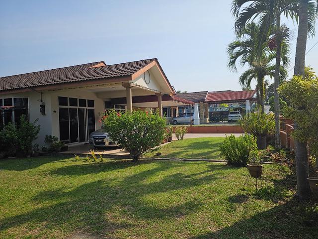 Bungalow for sale in Jitra, Kedah