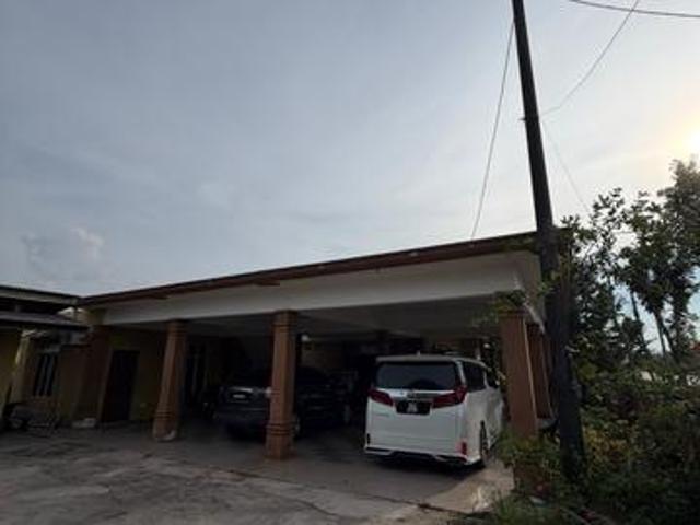Bungalow for sale in Kuantan, Pahang