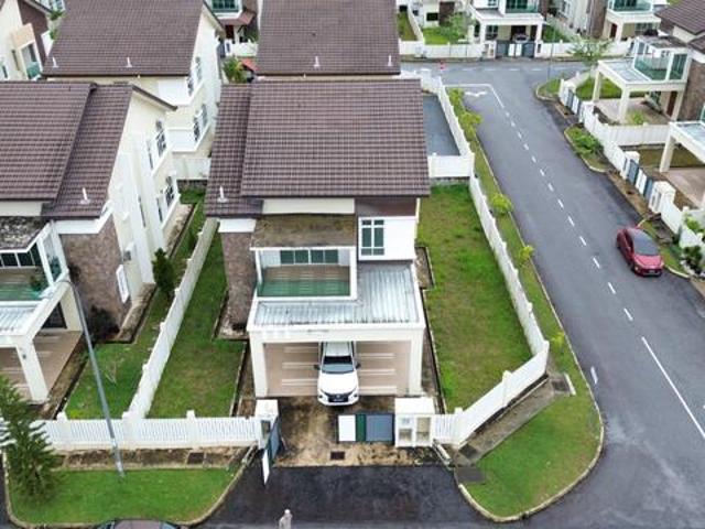 Bungalow for sale in Sendayan Village, Negeri Sembilan