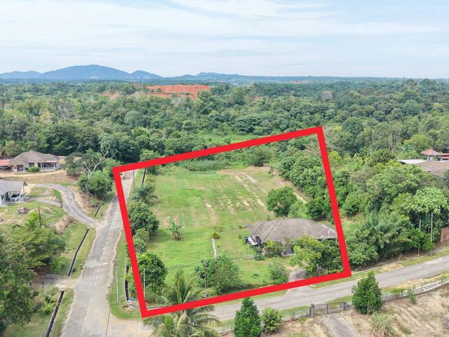 Bungalow for sale in Kuantan, Pahang