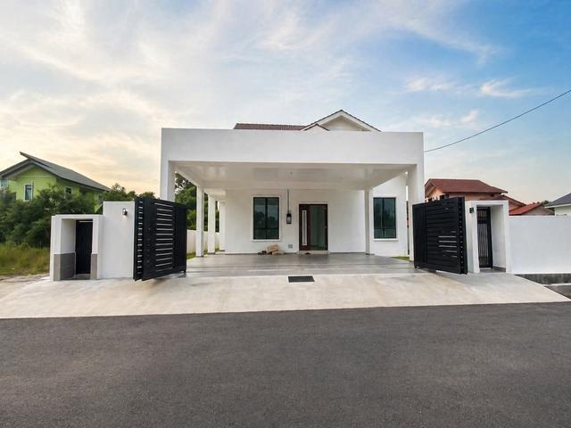 Bungalow for sale in Kuantan, Pahang